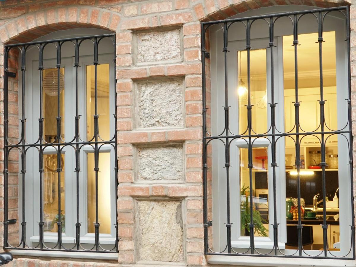 Tilas - Rooms In 19Th Century Wooden Townhouse,Kadikoy 伊斯坦布尔 外观 照片