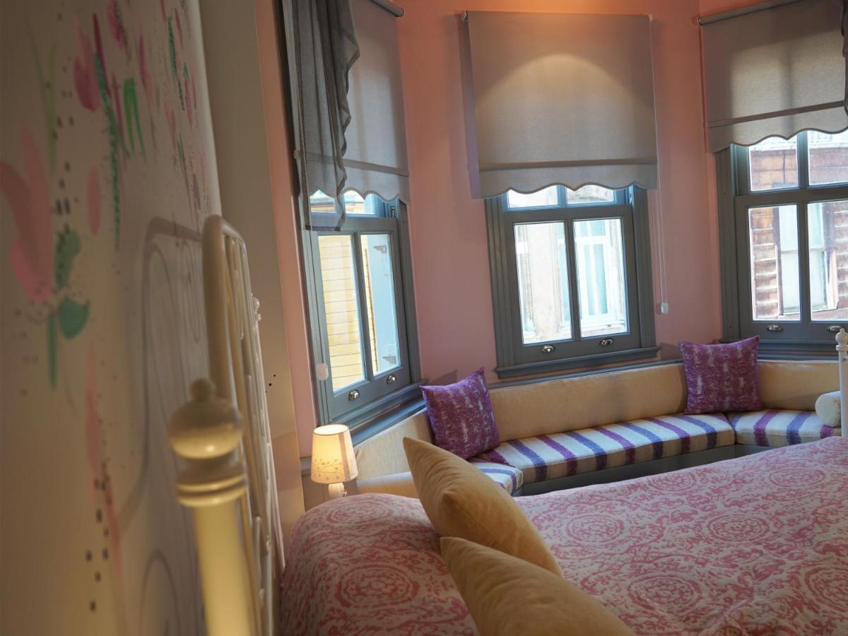 Tilas - Rooms In 19Th Century Wooden Townhouse,Kadikoy 伊斯坦布尔 外观 照片